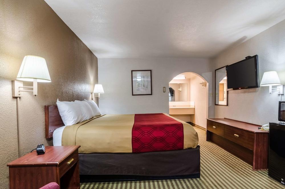 Lodge Econo