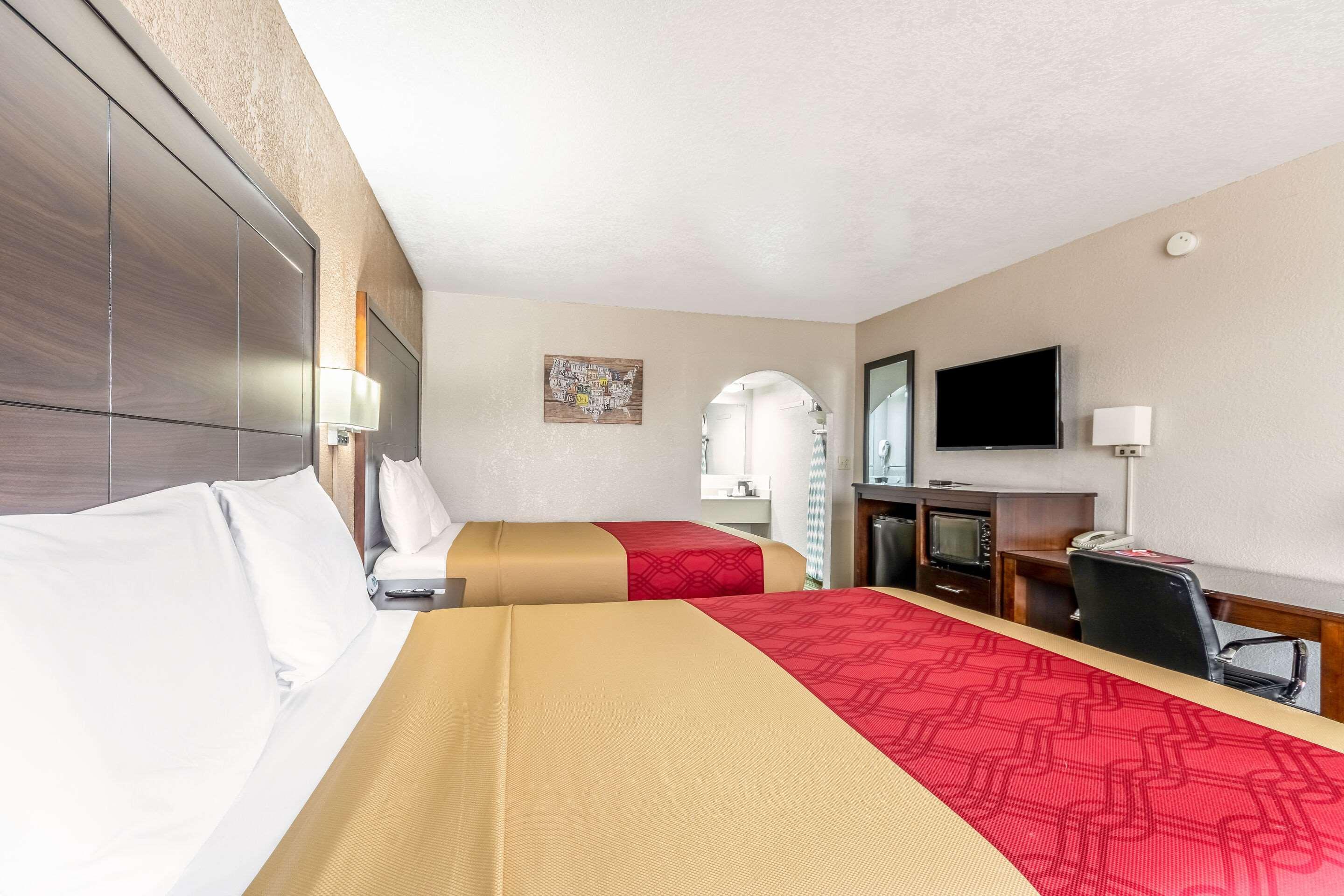 Lodge Econo