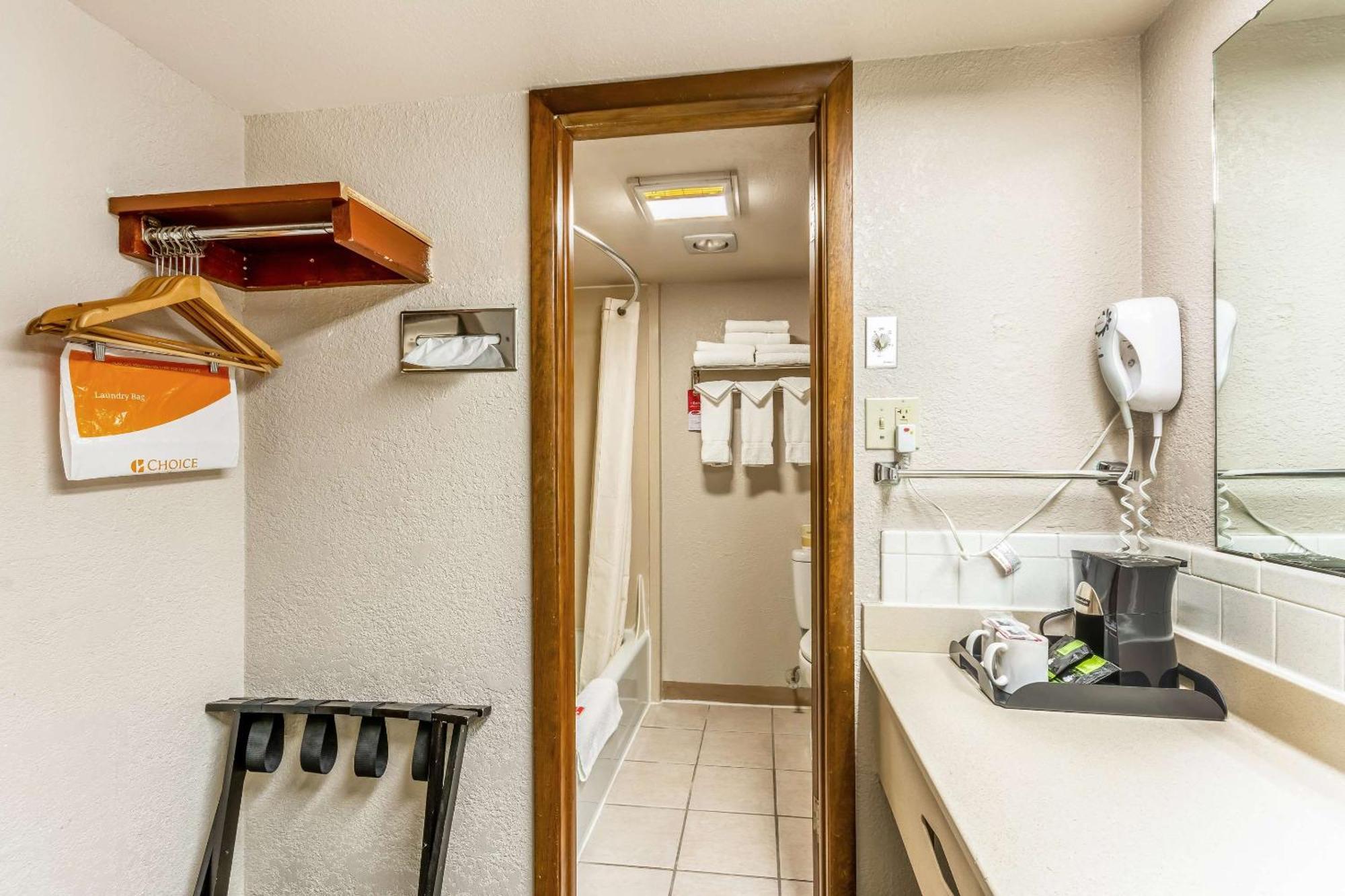 Lodge Econo Winfield